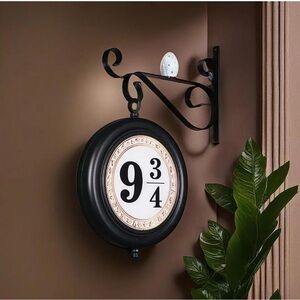 Harry Potter 9 3/4 light fixture